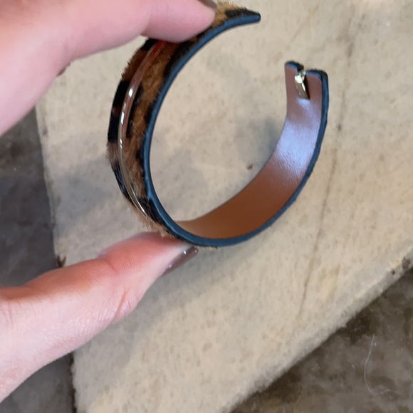 Cheetah cuff - Picture 3 of 3
